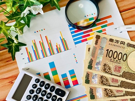 FP監修｜変額保険とNISA、どっちがいいの？初心者必見のメリット・デメリットと賢い選び方を解説