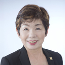 山口　千鶴子